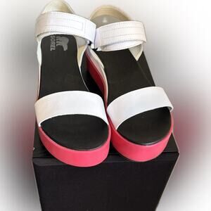 Sorel Women's White and Red Sandals